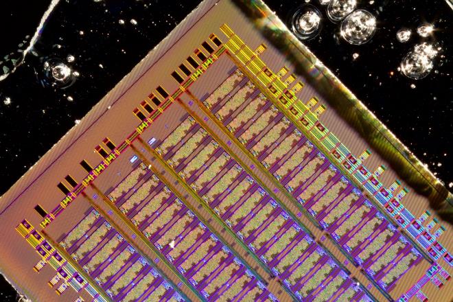 Фотоника — новый этап в развитии микроэлектроники