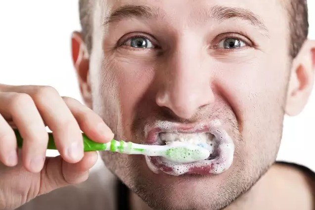 Можно забыть об уколах для лечения аллергии - достаточно будет почистить зубы