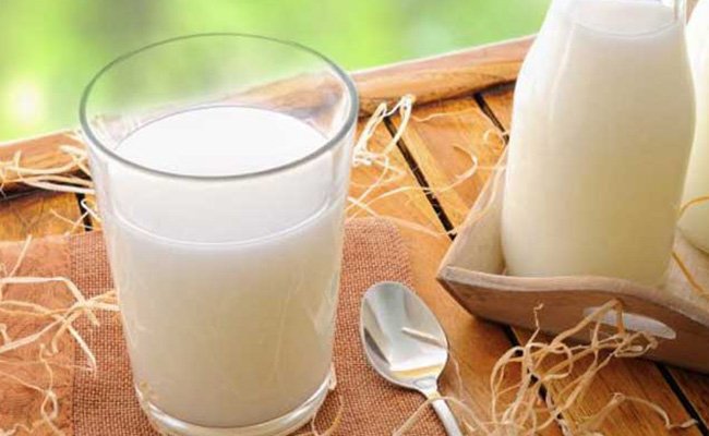 Употребление молока за завтраком снижает содержание глюкозы в крови на весь день