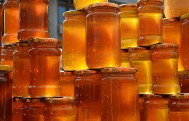 Медики рекомендуют принимать от кашля вместо антибиотиков мёд