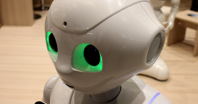 За престарелыми пациентами будут ухаживать роботы, восприимчивые к культурным аспектам общения