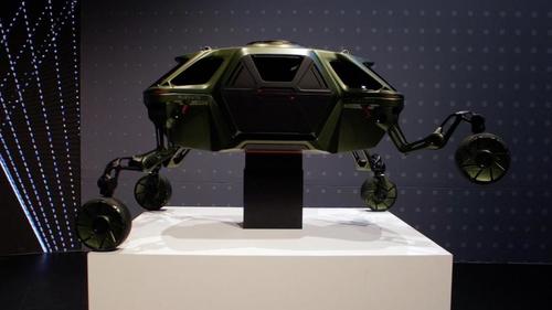 Hyundai представил концепцию "шагающего автомобиля" с роботизированными ногами
