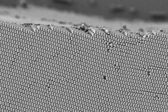 http://gearmix.ru/wp-content/uploads/2013/07/nanoparticles-2.jpg